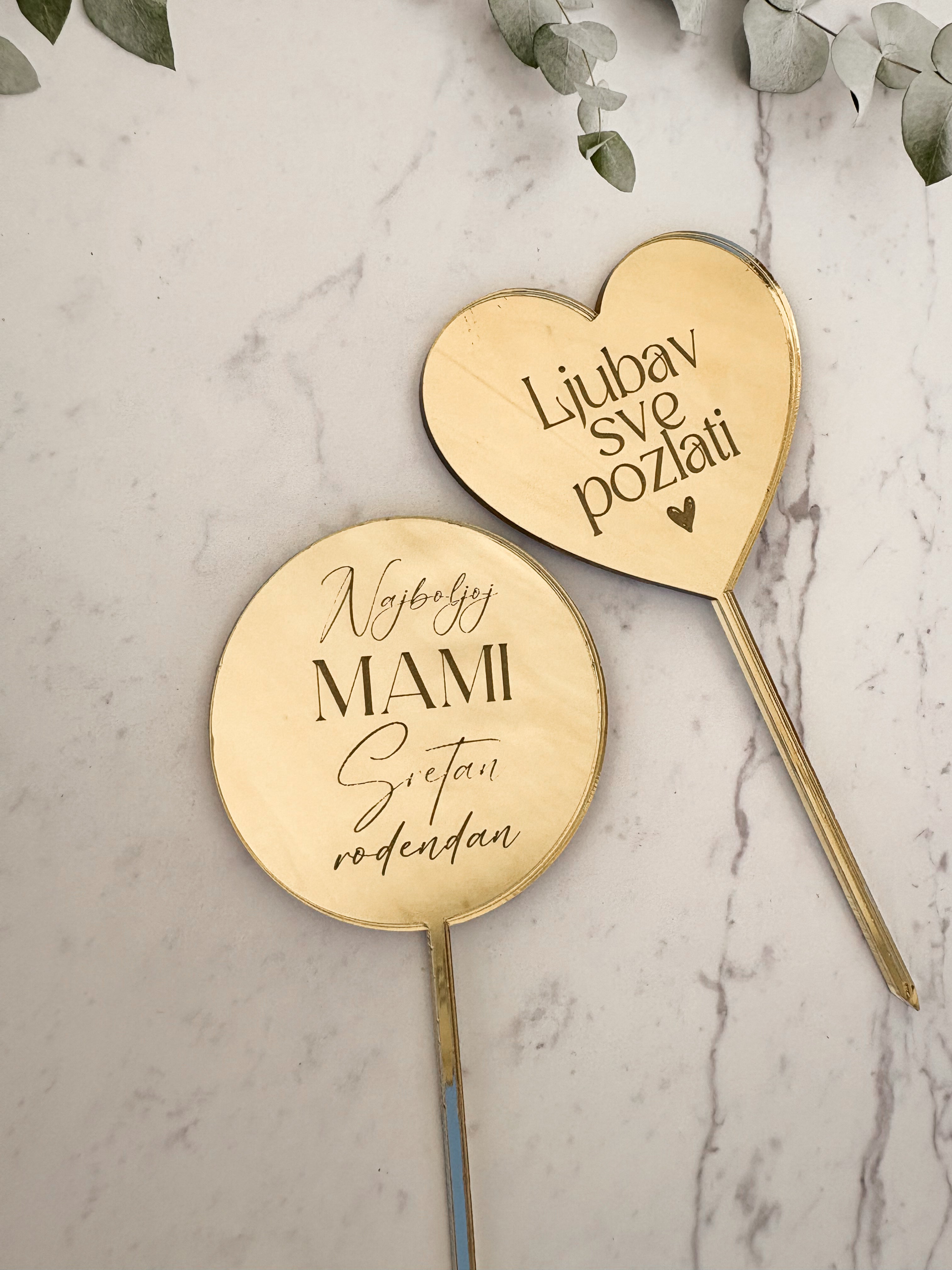 Pleksiglas toper s graviranom porukom – personalizirani toper