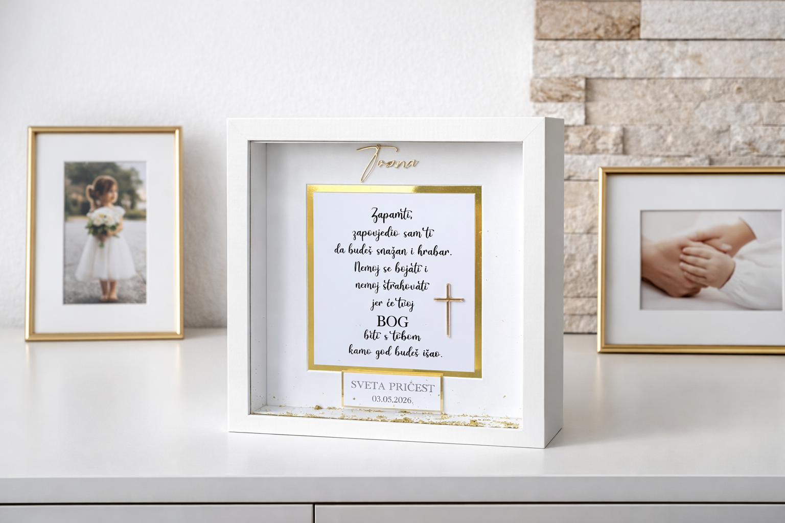 Personalizirani Shadow Box Okvir – Poklon za Posebne Trenutke